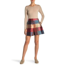 Load image into Gallery viewer, Lafayette 148 New York Ryerson Silk Shorts 18
